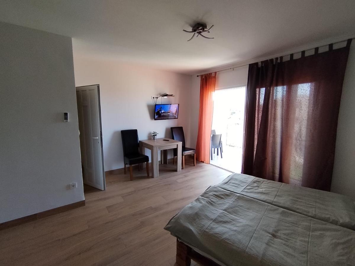Appartamento Stonewood Dalmacija Primošten Esterno foto