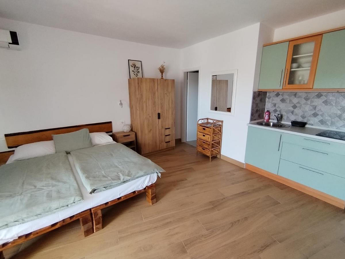 Appartamento Stonewood Dalmacija Primošten Esterno foto